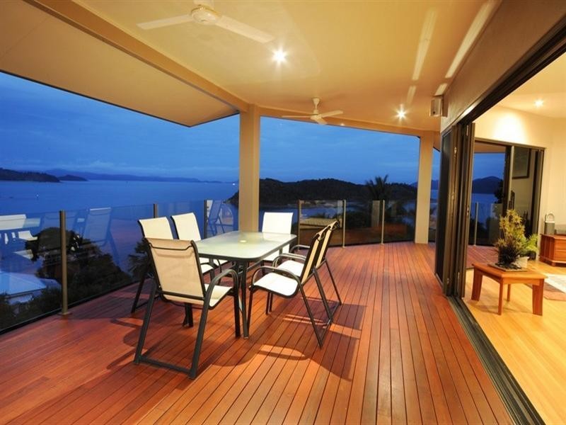 7 Shutehaven Close, Shute Harbour QLD 4802