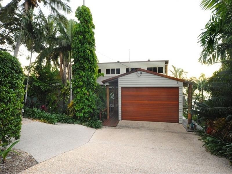 7 Warrain Street, Shute Harbour QLD 4802