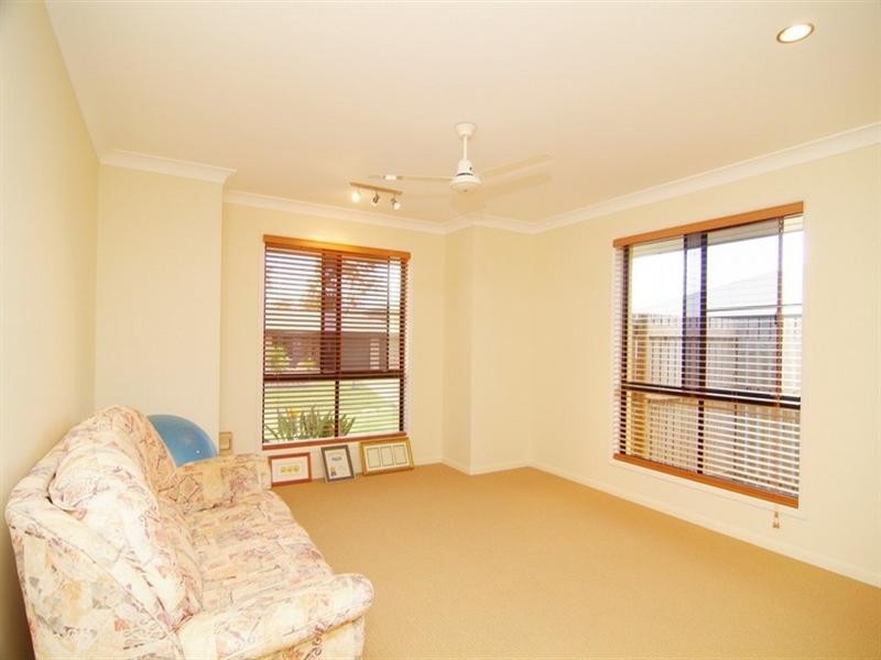 37 Sanctuary Avenue, Jubilee Pocket QLD 4802