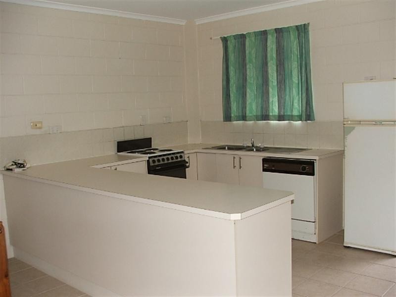 10/14 Island Drive, Cannonvale QLD 4802