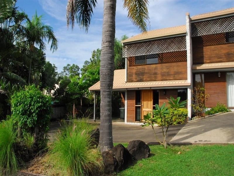 1/11 Tropic Road, Cannonvale QLD 4802