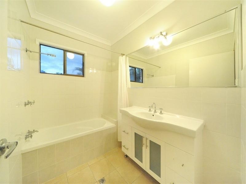 1/11 Tropic Road, Cannonvale QLD 4802