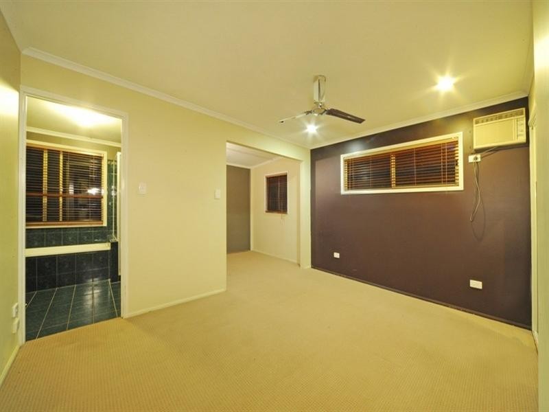 30 Sandpiper Crescent, Jubilee Pocket QLD 4802