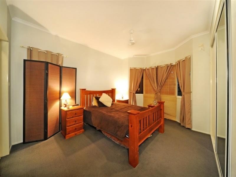 34 Grace Avenue, Cannonvale QLD 4802