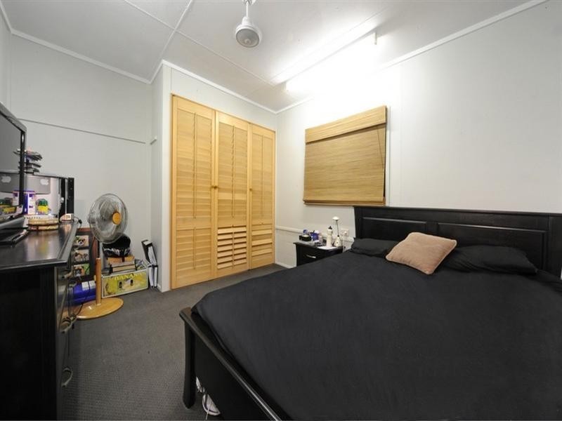 34 Grace Avenue, Cannonvale QLD 4802