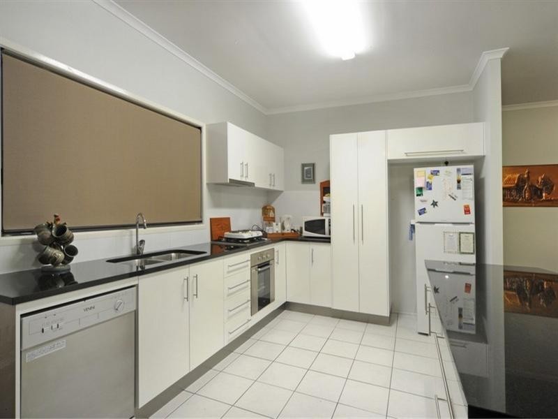 34 Grace Avenue, Cannonvale QLD 4802