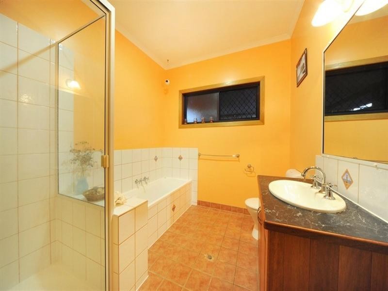 11 Hamilton Avenue, Cannonvale QLD 4802