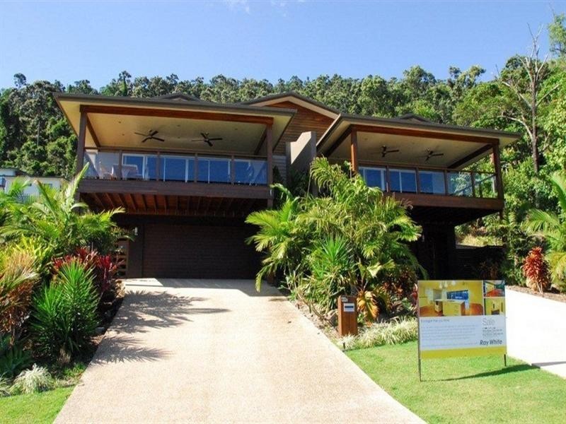 44 Eshelby Drive, Cannonvale QLD 4802