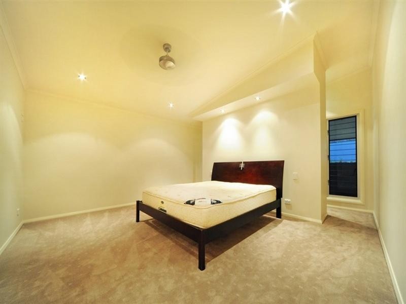 44 Eshelby Drive, Cannonvale QLD 4802