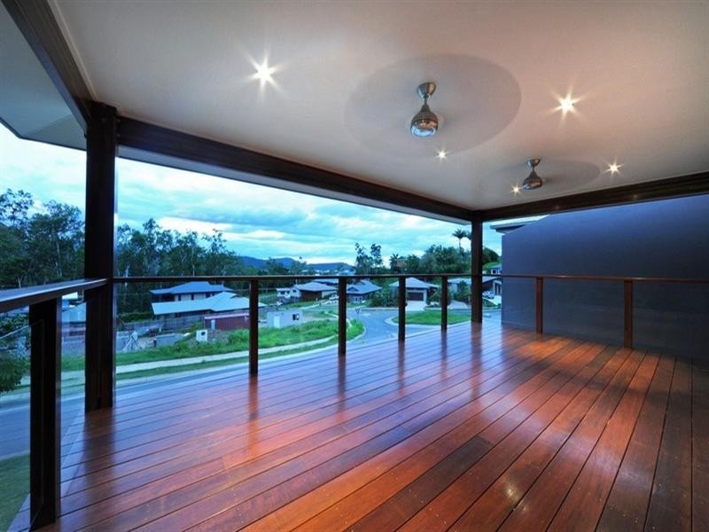 44 Eshelby Drive, Cannonvale QLD 4802