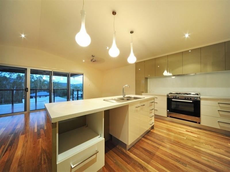 44 Eshelby Drive, Cannonvale QLD 4802