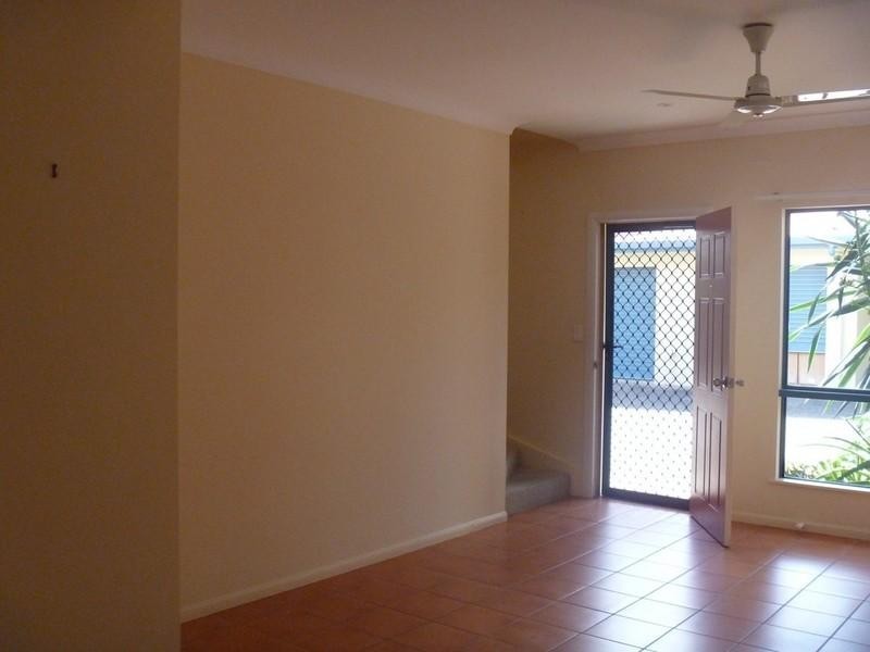 7/12 Erromango Drive, Jubilee Pocket QLD 4802