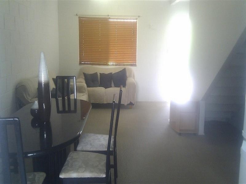 4/7 Duell Road, Cannonvale QLD 4802