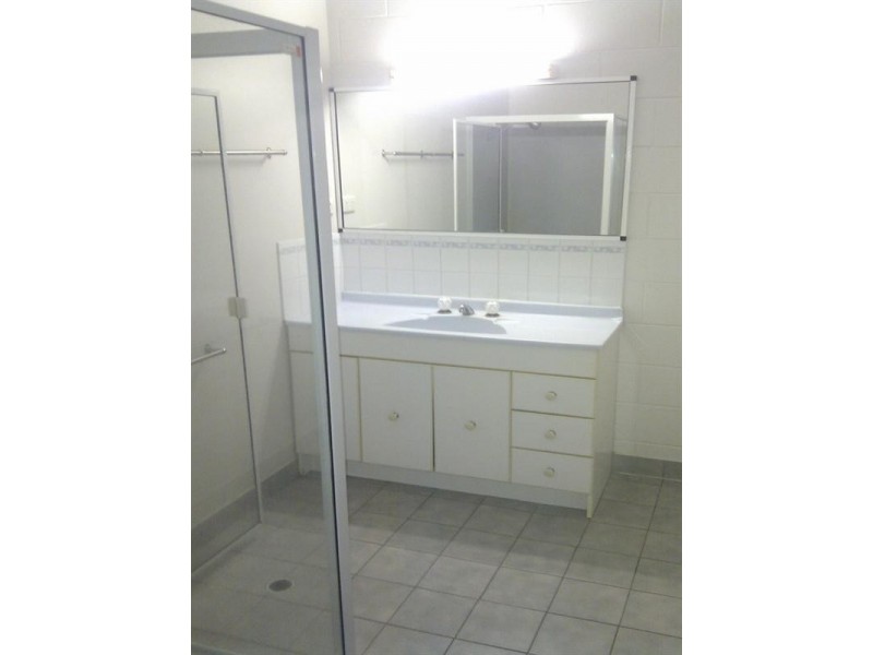 4/7 Duell Road, Cannonvale QLD 4802