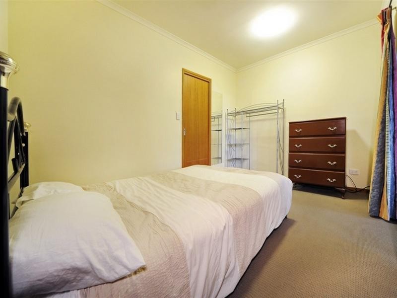 9 Country Road, Cannonvale QLD 4802