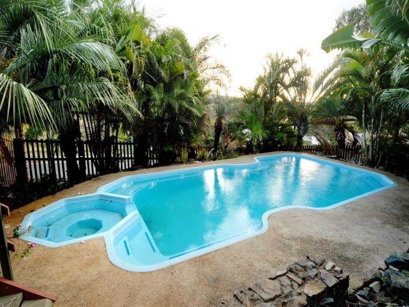 56 Country Road, Cannonvale QLD 4802