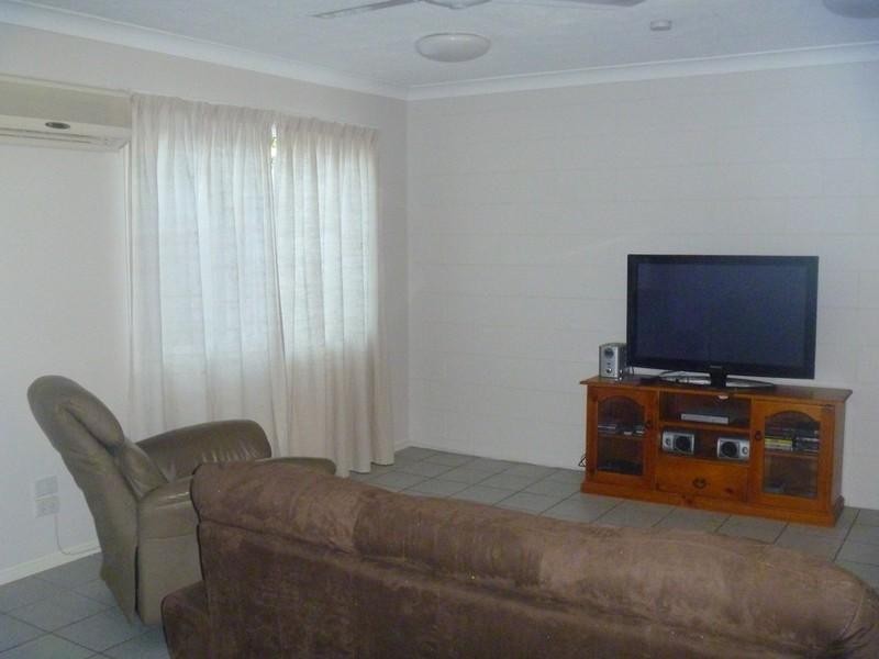 9/171 Shute Harbour Road, Cannonvale QLD 4802