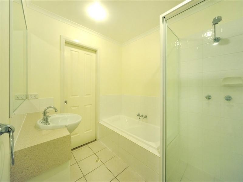 6/16 Beach Road, Cannonvale QLD 4802