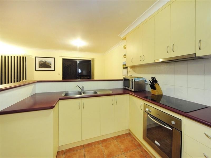 2/30 Banksia Court, Cannonvale QLD 4802