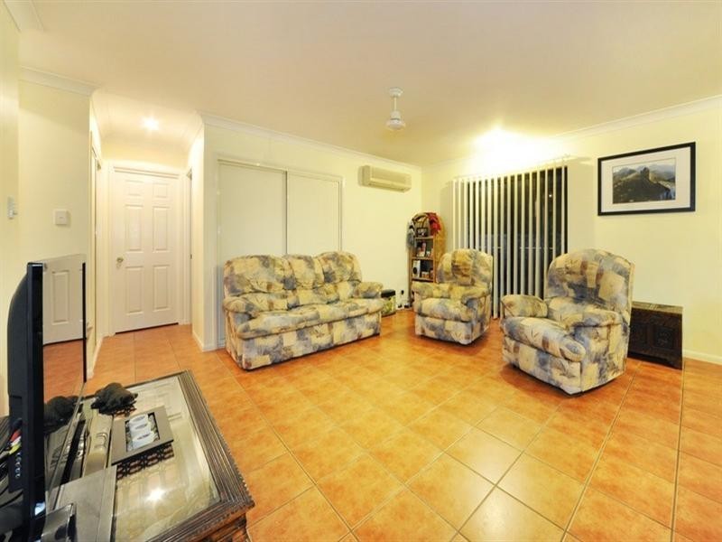 2/30 Banksia Court, Cannonvale QLD 4802