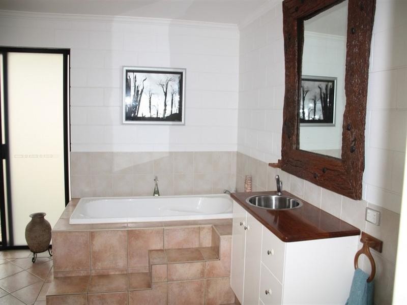 490 Sugarloaf Road, Sugarloaf QLD 4800