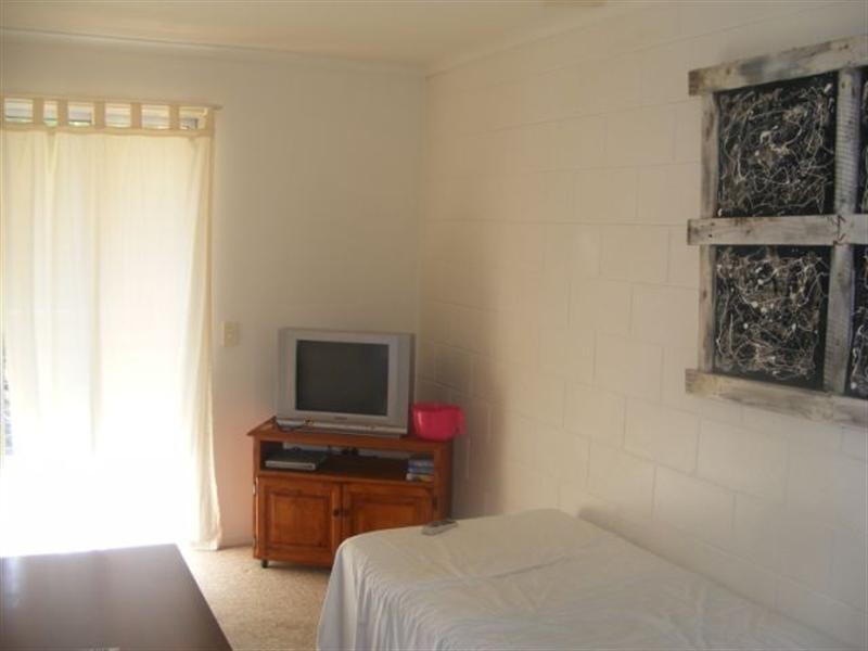 19/6 St Martins Lane, Cannonvale QLD 4802