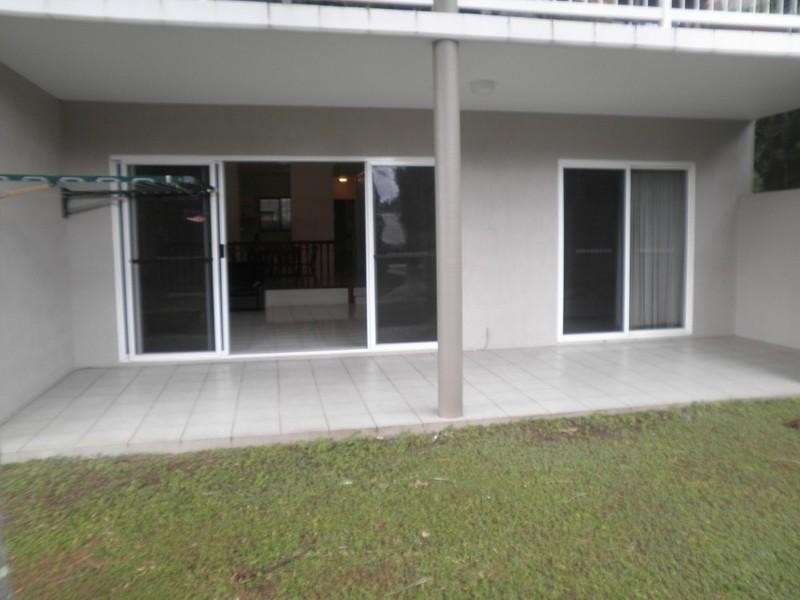 2a/10 Island Drive, Cannonvale QLD 4802
