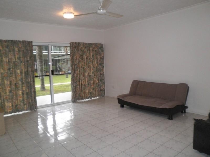 2a/10 Island Drive, Cannonvale QLD 4802