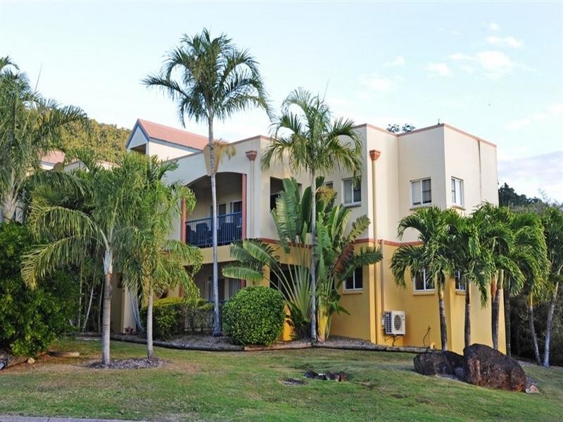 15/24 Island Drive, Cannonvale QLD 4802