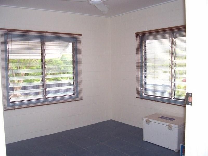 7 William Close, Cannonvale QLD 4802