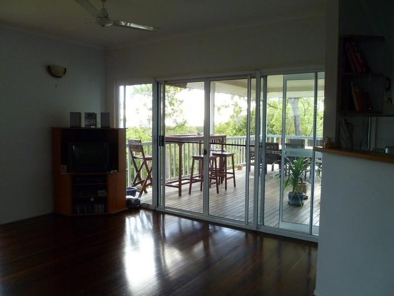 8 Alice Court, Cannonvale QLD 4802