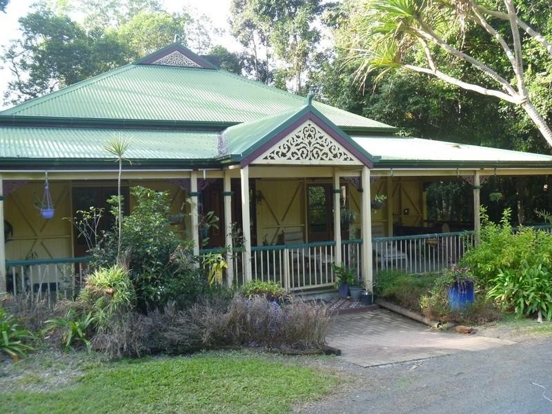 172 Staniland Drive, Strathdickie QLD 4800