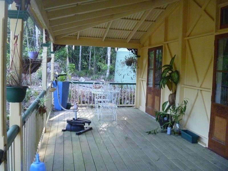 172 Staniland Drive, Strathdickie QLD 4800