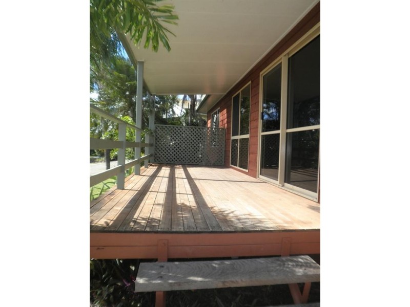 5 Katoota Court, Cannonvale QLD 4802