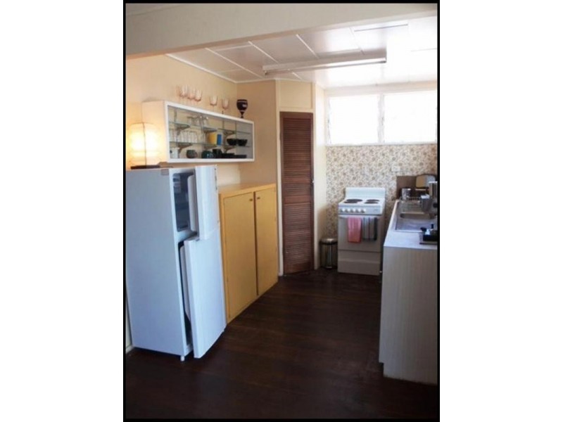 5 Begley Street, Airlie Beach QLD 4802