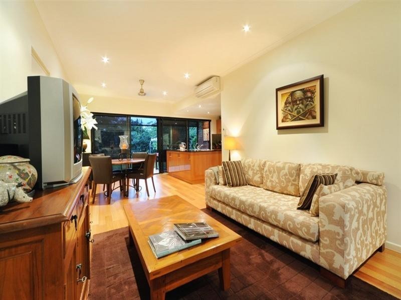 103/25 Abell Road, Cannonvale QLD 4802