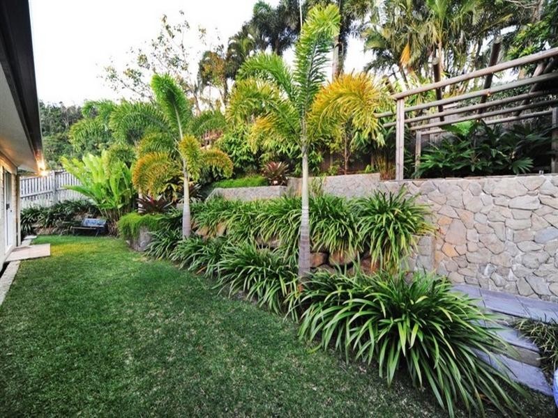 35 Jones Road, Cannonvale QLD 4802