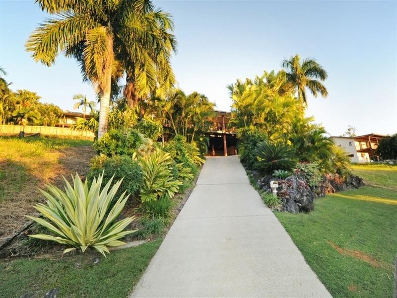 35 Jones Road, Cannonvale QLD 4802