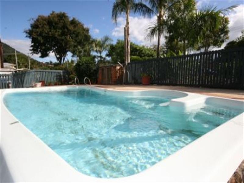 5/3 Beach Road, Cannonvale QLD 4802