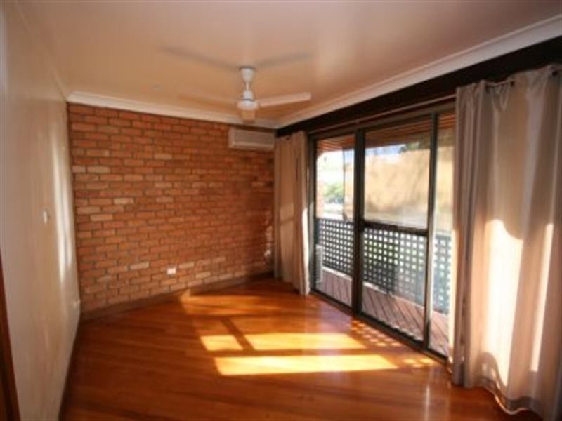 5/3 Beach Road, Cannonvale QLD 4802