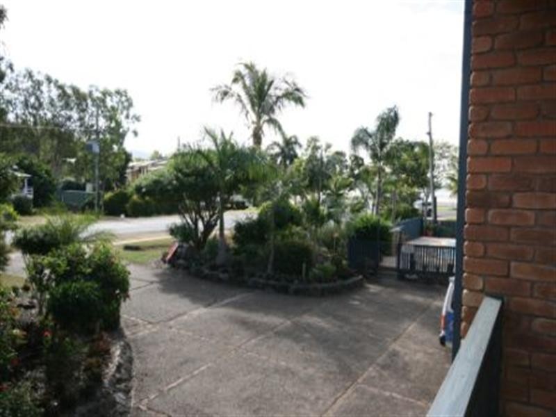 5/3 Beach Road, Cannonvale QLD 4802