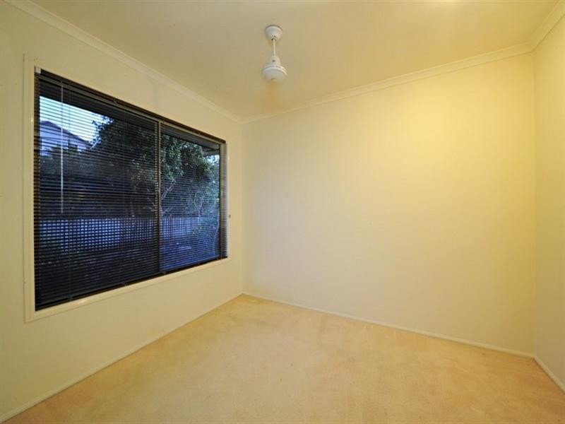 8 Hamilton Avenue, Cannonvale QLD 4802