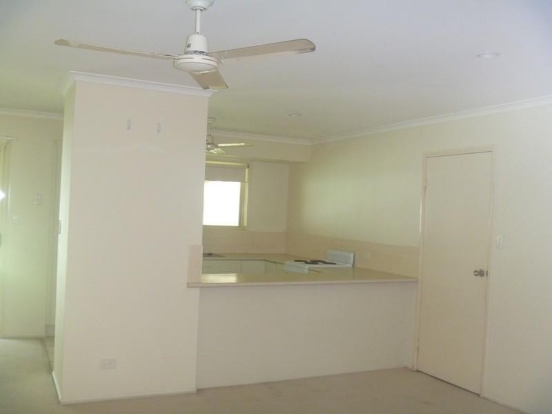 8 Solway Avenue, Cannonvale QLD 4802