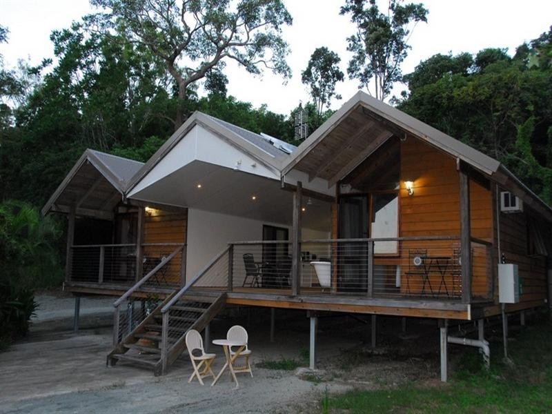 233 Paluma Road, Cannonvale QLD 4802