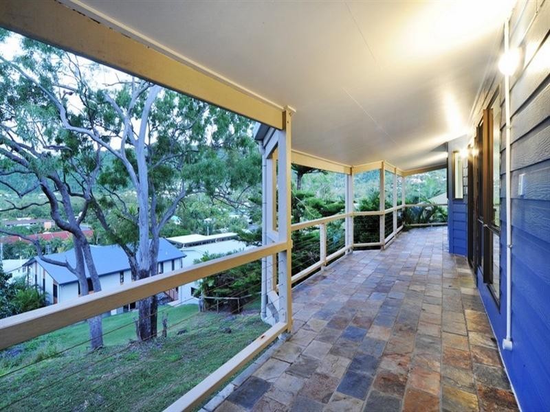 9 Stewart Drive, Cannonvale QLD 4802