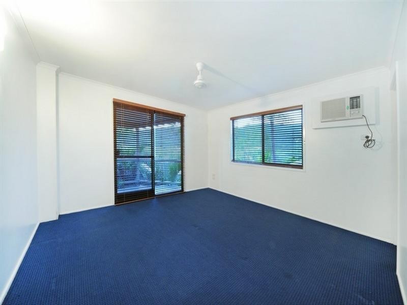 9 Stewart Drive, Cannonvale QLD 4802