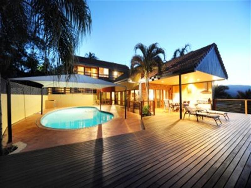 9 Illawong Street, Cannonvale QLD 4802