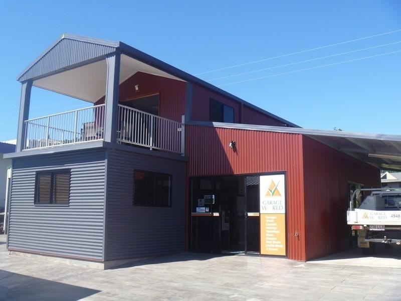 4 Macintosh Drive, Cannonvale QLD 4802