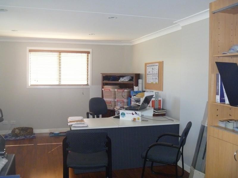 4 Macintosh Drive, Cannonvale QLD 4802