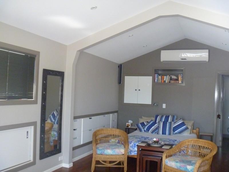 4 Macintosh Drive, Cannonvale QLD 4802